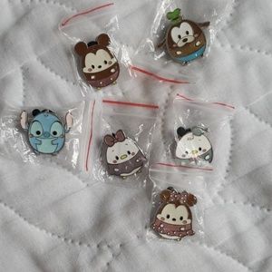 Disney ufufy pins